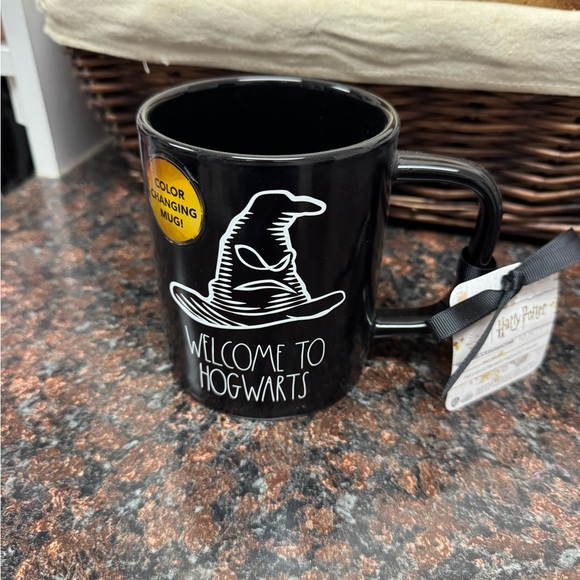 Rae Dunn Other - Rae Dunn Harry Potter color changing coffee mug